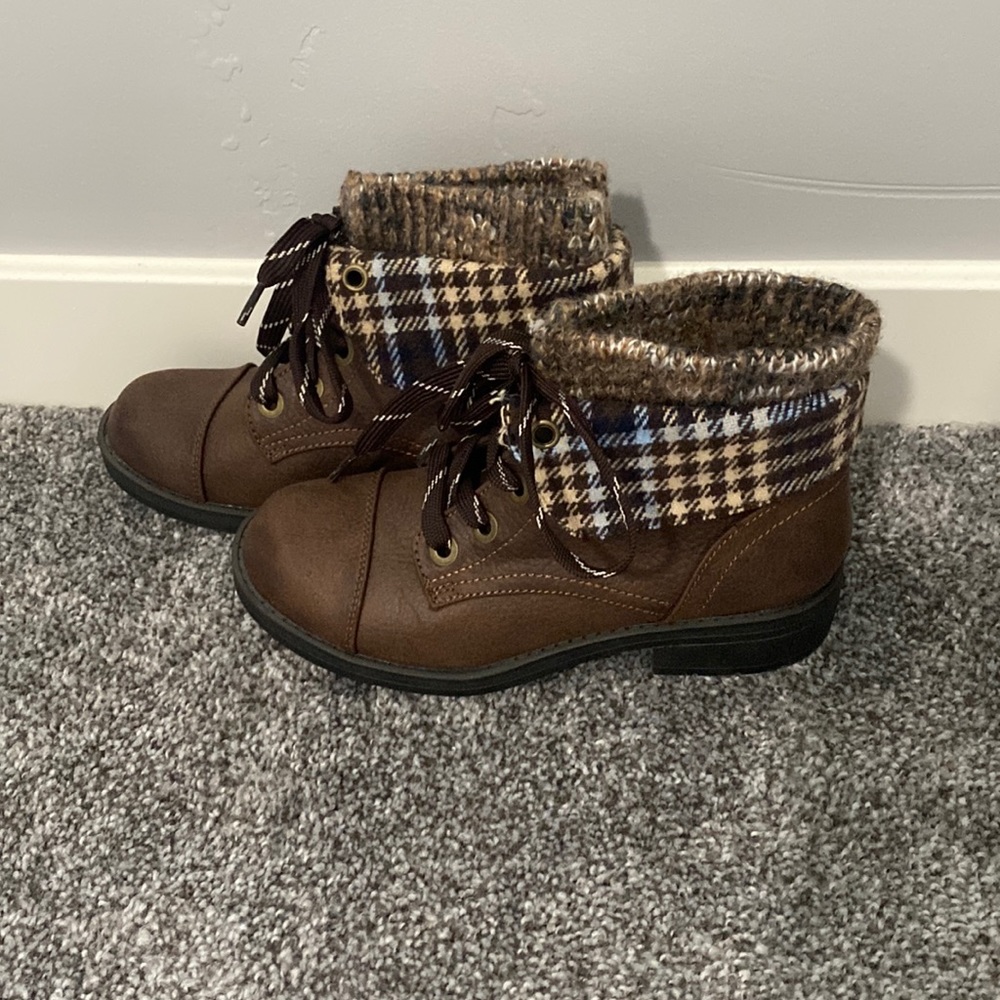 Fall boots